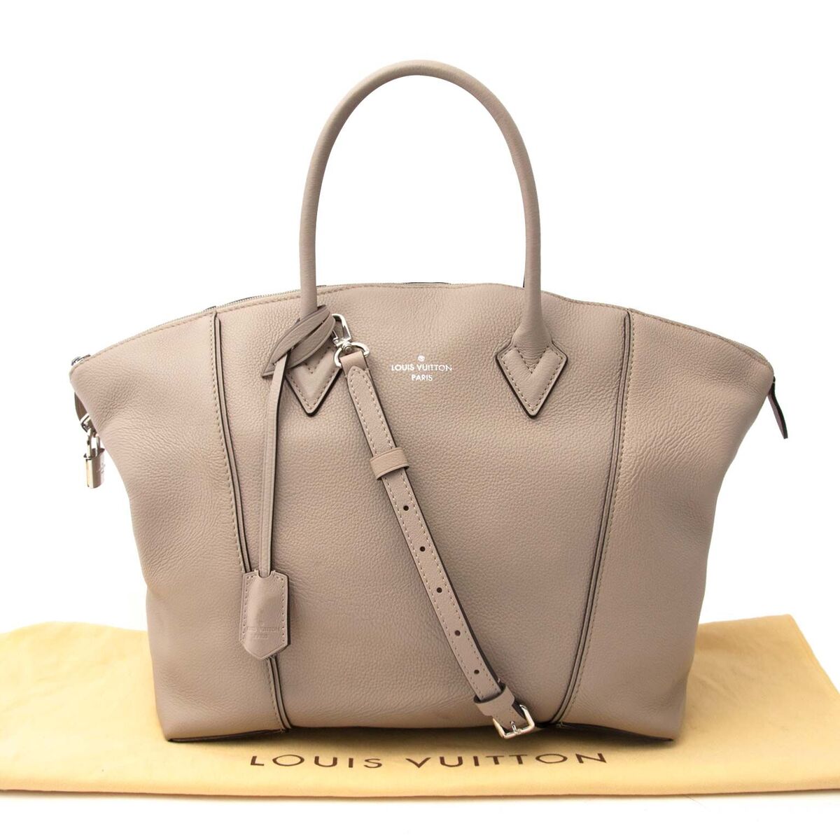 Louis Vuitton Lockit kopen? LabelLOV verkoopt enkel authentieke handtassen voor en goede prijs in Antwerpen, België.
