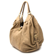 Louis Vuitton Mahina Beige Leather Perforated Monogram Large Hobo Bag Buy authentic designer Louis Vuitton secondhand bags at Labellov at the best price. Safe and secure shopping. Koop tweedehands authentieke Vuitton tassen bij designer webwinkel labellov