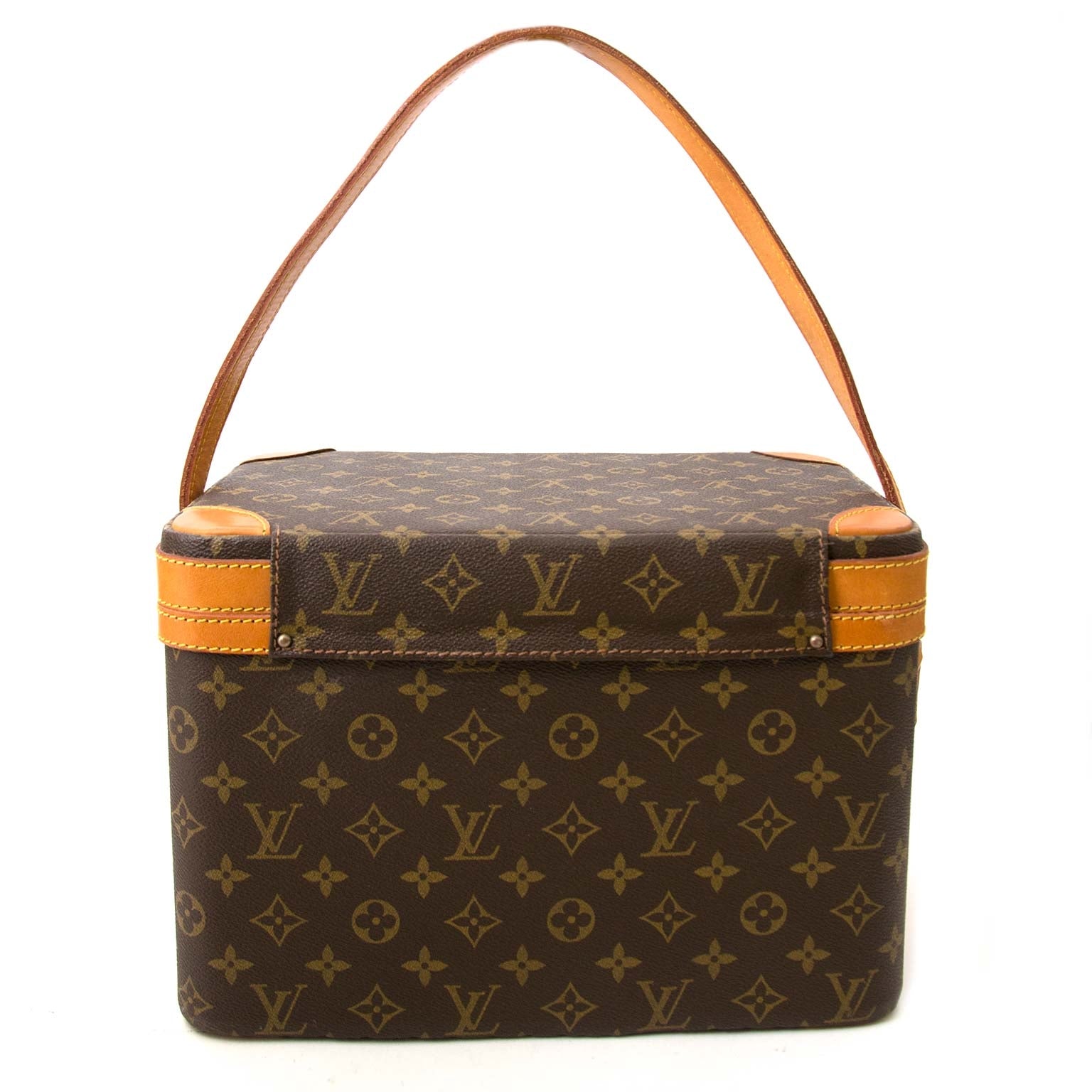 koop authentieke louis vuitton beautycase bij labellov vintage mode webshop belgië