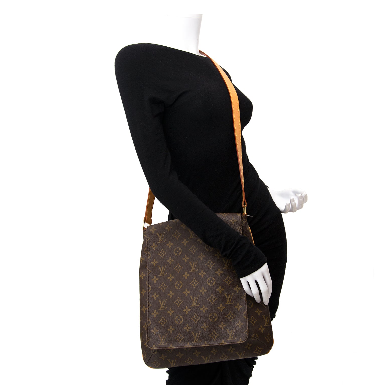 Secondhand Louis Vuitton Monogram Musette Salsa Messenger Bag online with worldwide delivery