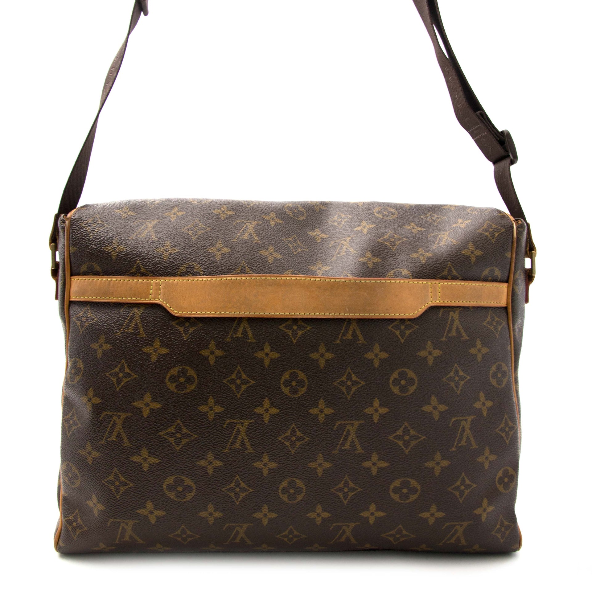 koop online jouw tweedehands Louis Vuitton Monogram Bastille Valmy GM Messenger Bag