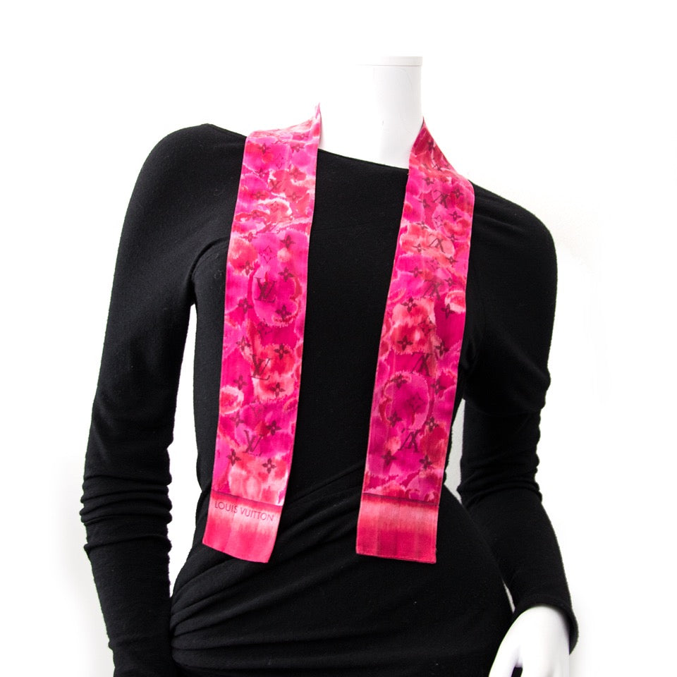 shop safe online secondhand carré Louis Vuitton Pink Monogram Bandeau for the best price