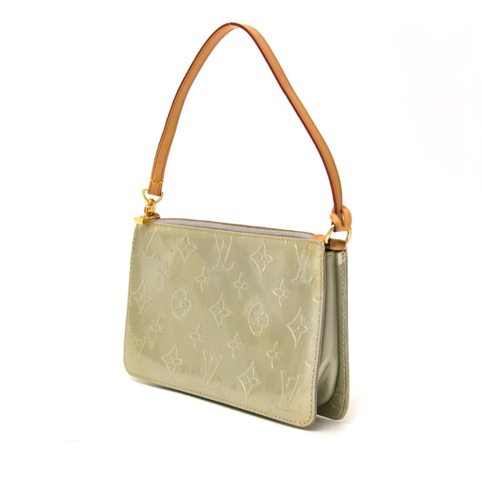 Koop en verkoop jouw Louis Vuitton Lexington Pochette Monogram Vernis aan de beste prijs