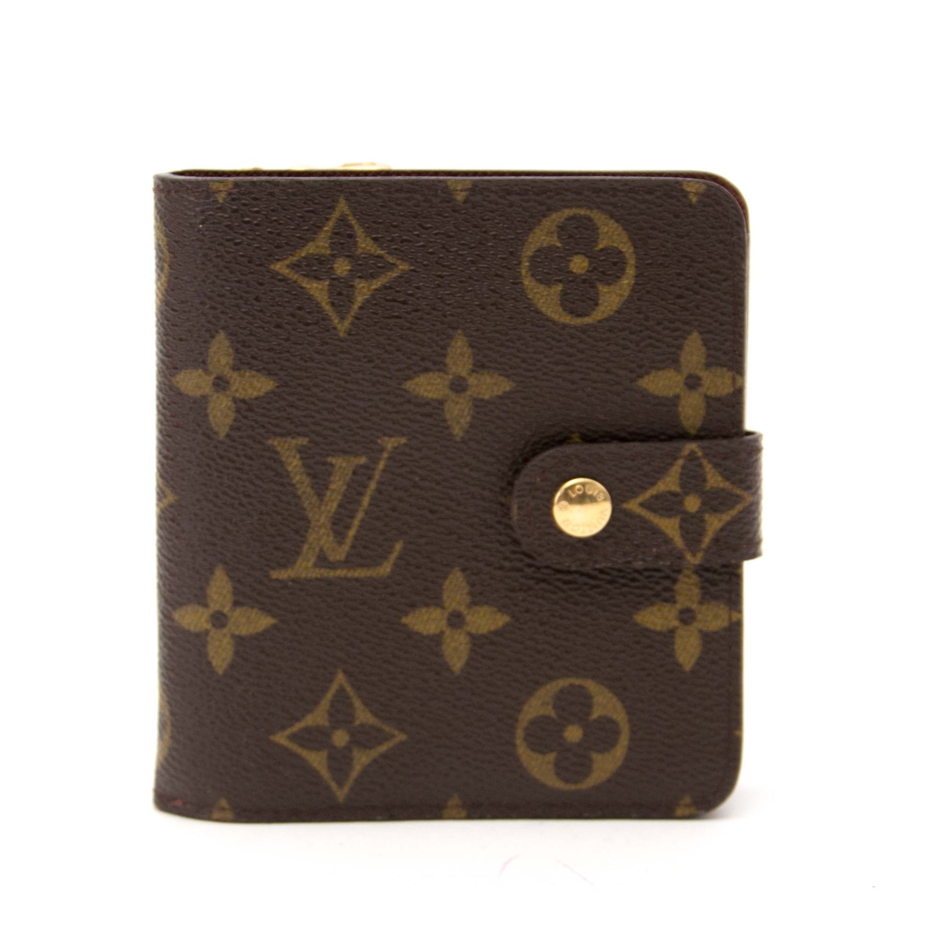 Buy now online your secondhand Louis Vuitton Monogram Compact Zip Bifold Wallet on labellov.com