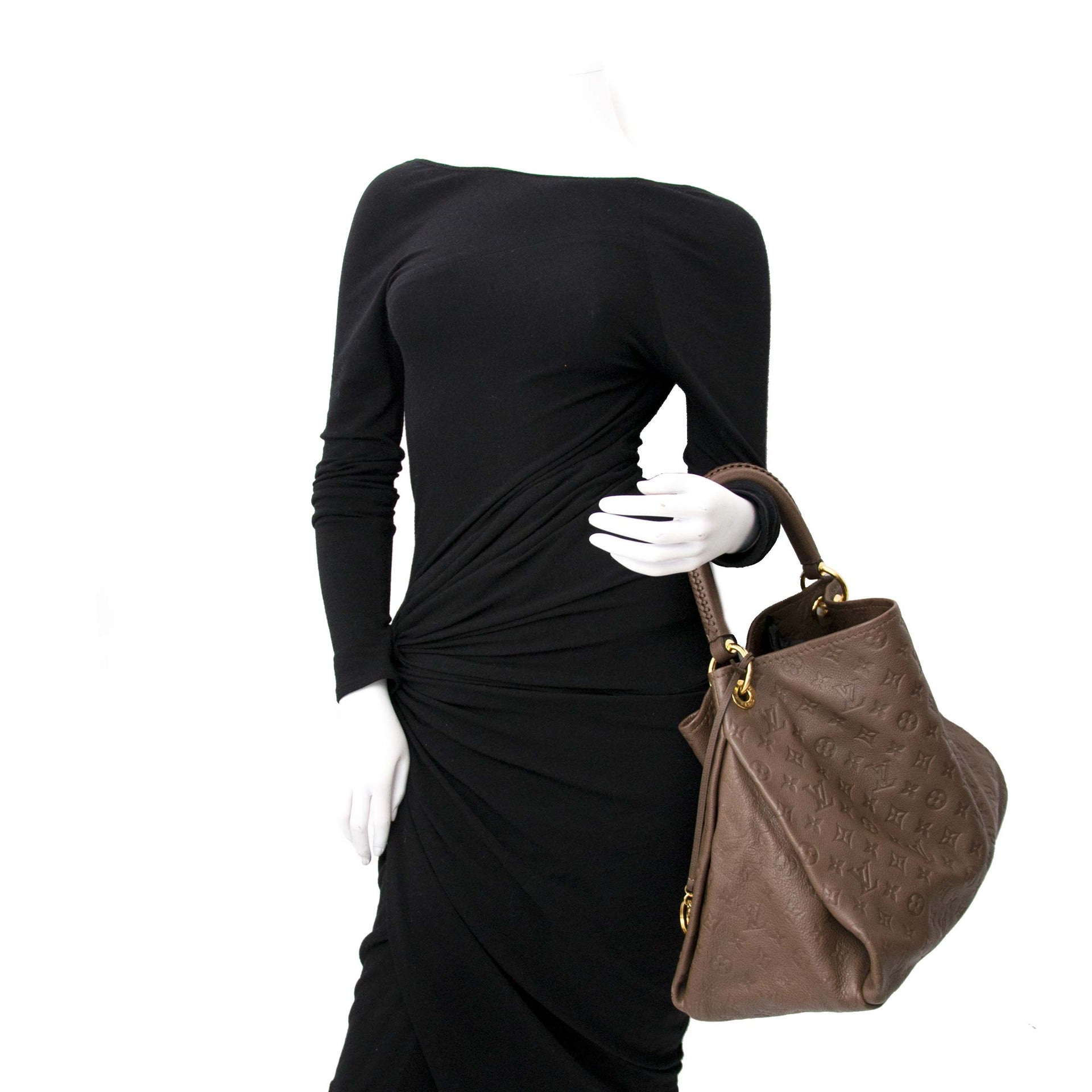 Achetez maintenant le Louis Vuitton Artsy MM Monogram Empreinte, en ligne www.labellov.com, des prix raisonnables.