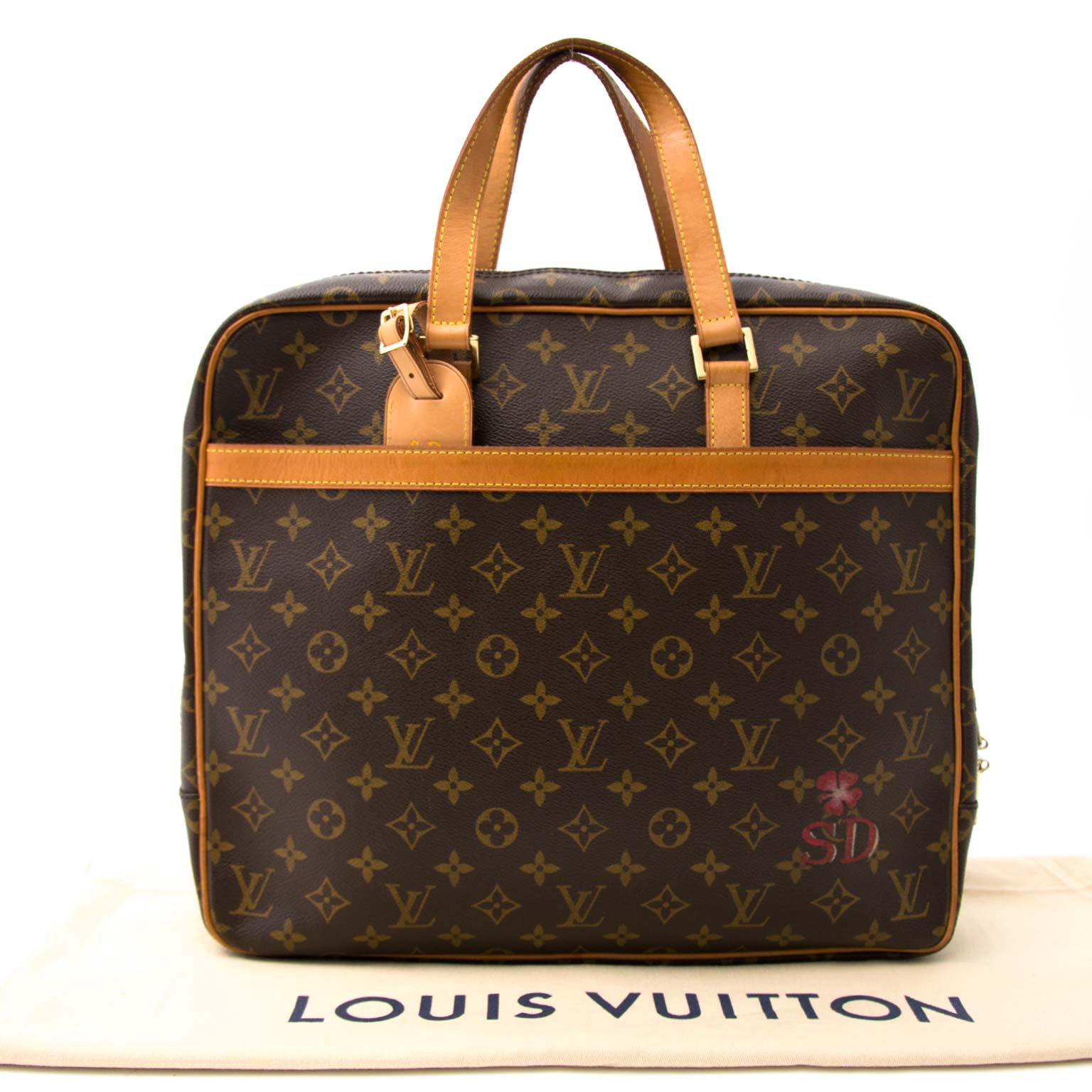 koop veilig online aan de beste prijs Louis Vuitton Pegase Briefcase