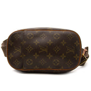 Louis Vuitton Monogram Bum Bag Buy authentic designer Louis Vuitton LV secondhand bum bags at Labellov at the best price. Safe and secure shopping. Koop tweedehands authentieke Louis Vuitton heuptas tassen bij designer webwinkel labellov.