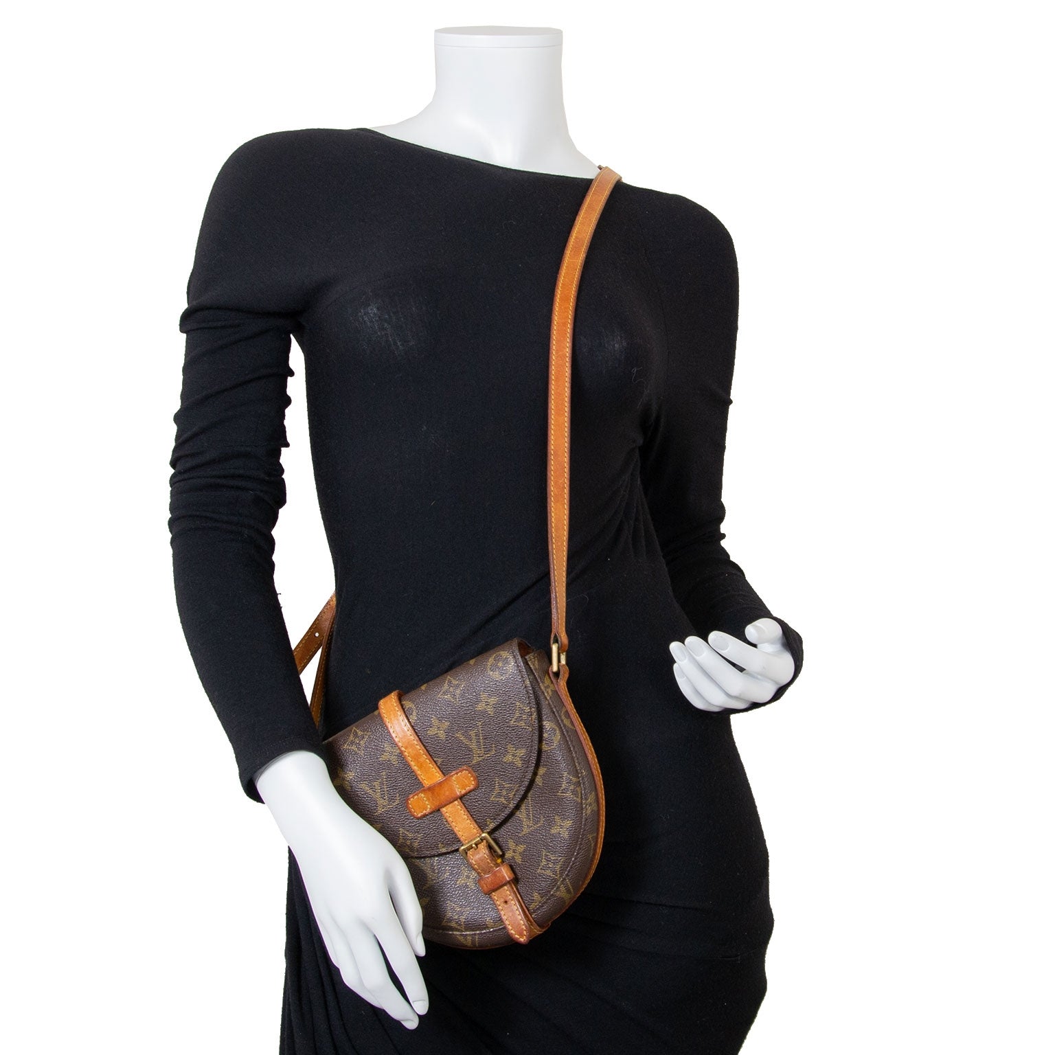 Louis Vuitton Monogram Chantilly GM Crossbody Bag now for sale at labellov vintage fashion webshop belgium