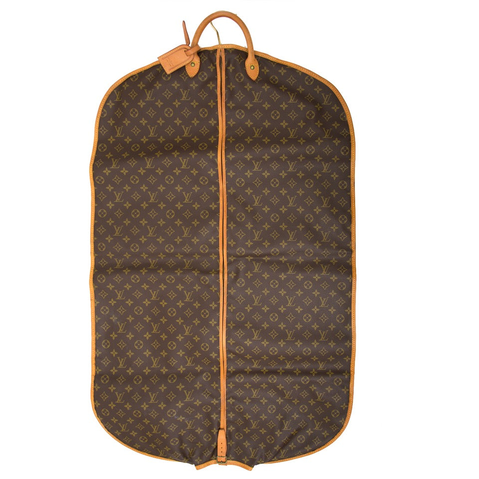 Bent u opzoek naar een Louis Vuitton Monogram Kledinghoes?