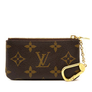 Buy your secondhand authentic Louis Vuitton key holder at the right price at Labellov, vintage webshop. Safe and secure shopping.