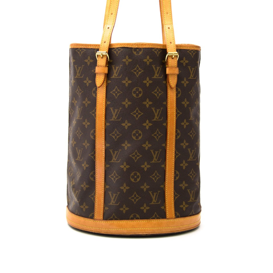 Louis Vuitton Monogram Bucket Bag kopen en verkopen aan de beste prijs met authenticiteitsgarantie en klantenservice bij Labellov