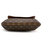 Koop een authentieke Louis Vuitton Monogram Musette Large Messenger bij Labellov
