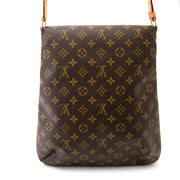 louis vuitton musette monogram shoulder bag en ligne chez labellov.com pour le meilleur prix