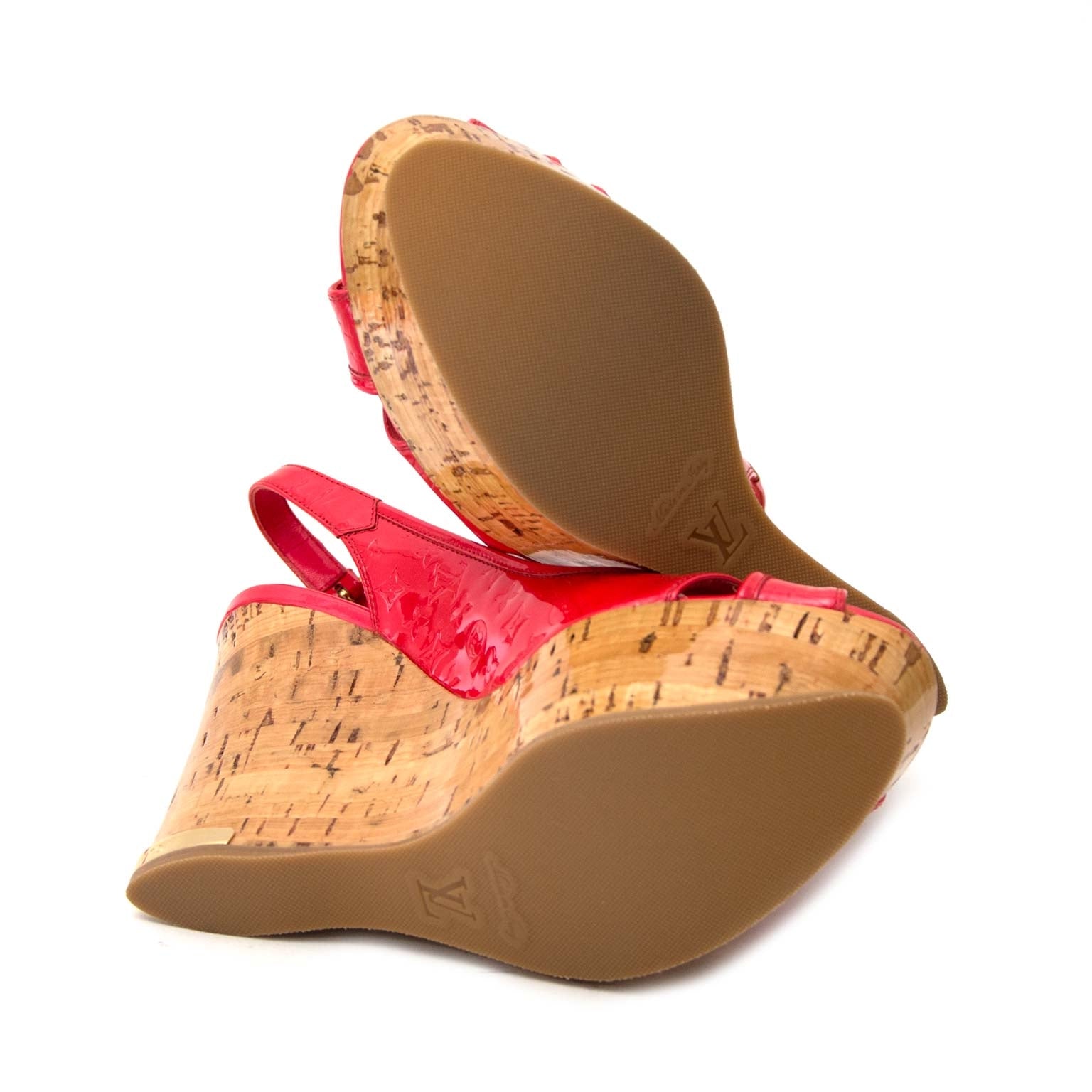 acheter en ligne seconde main *Never Used* Louis Vuitton Pantheon Vernis Leather Rouge Grenadine Sandals - size 37