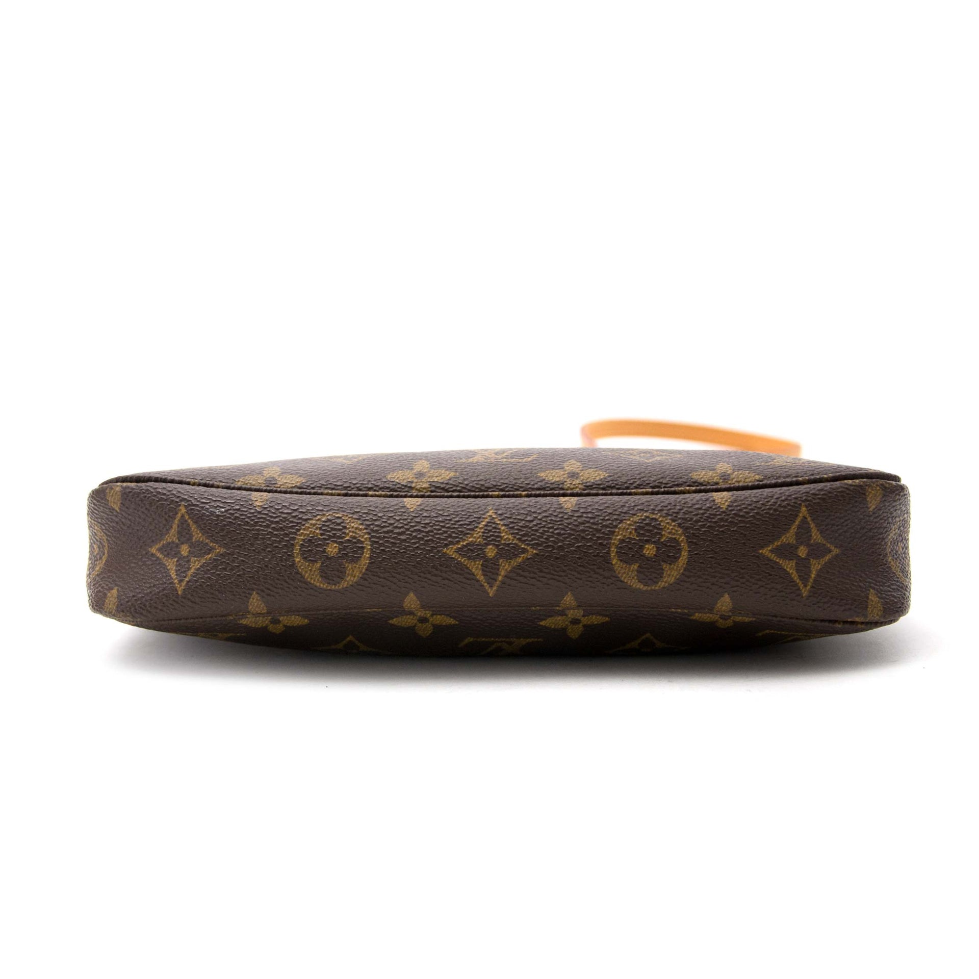 Are you looking for an authentic Louis Vuitton Pochette Accessoire with Long Strap?