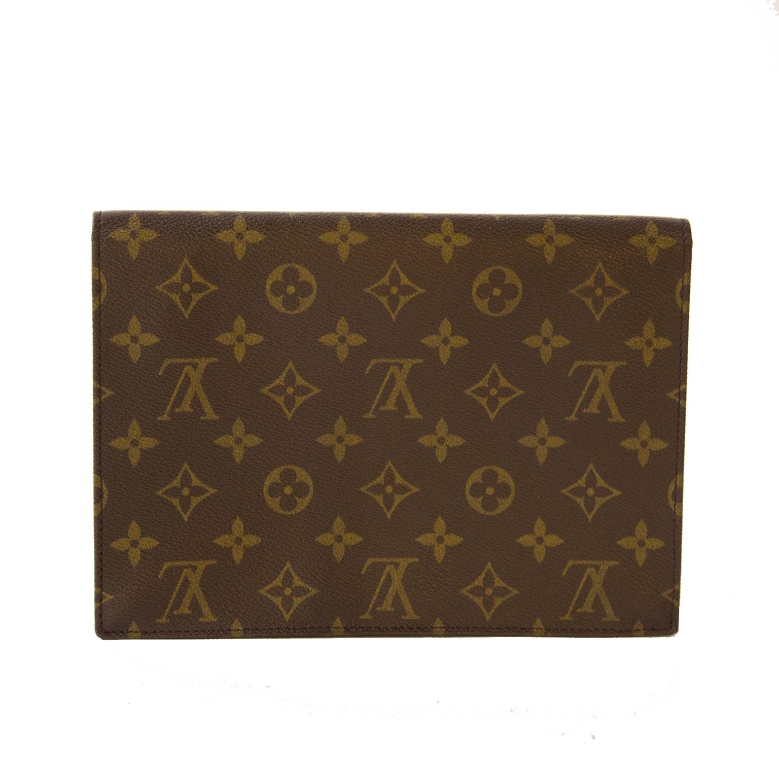 louis vuitton monogram pouch now for sale at labellov vintage fashion webshop belgium