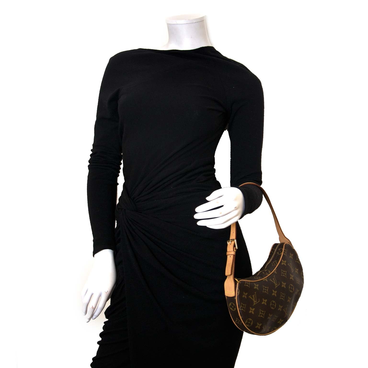 Acheter secur en ligne votre sac Louis Vuitton Monogram Croissant PM pour le meilleur prix