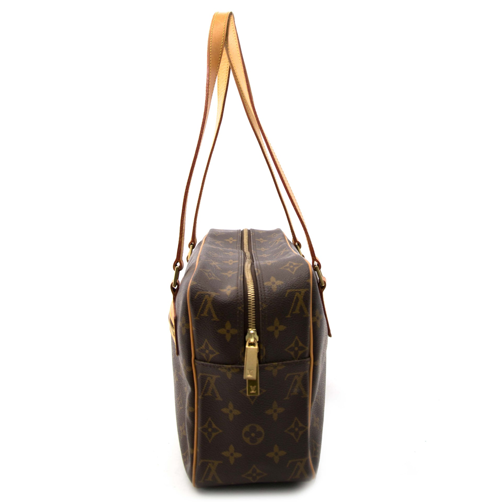 looking for a secondhand Louis Vuitton Monogram Shopper