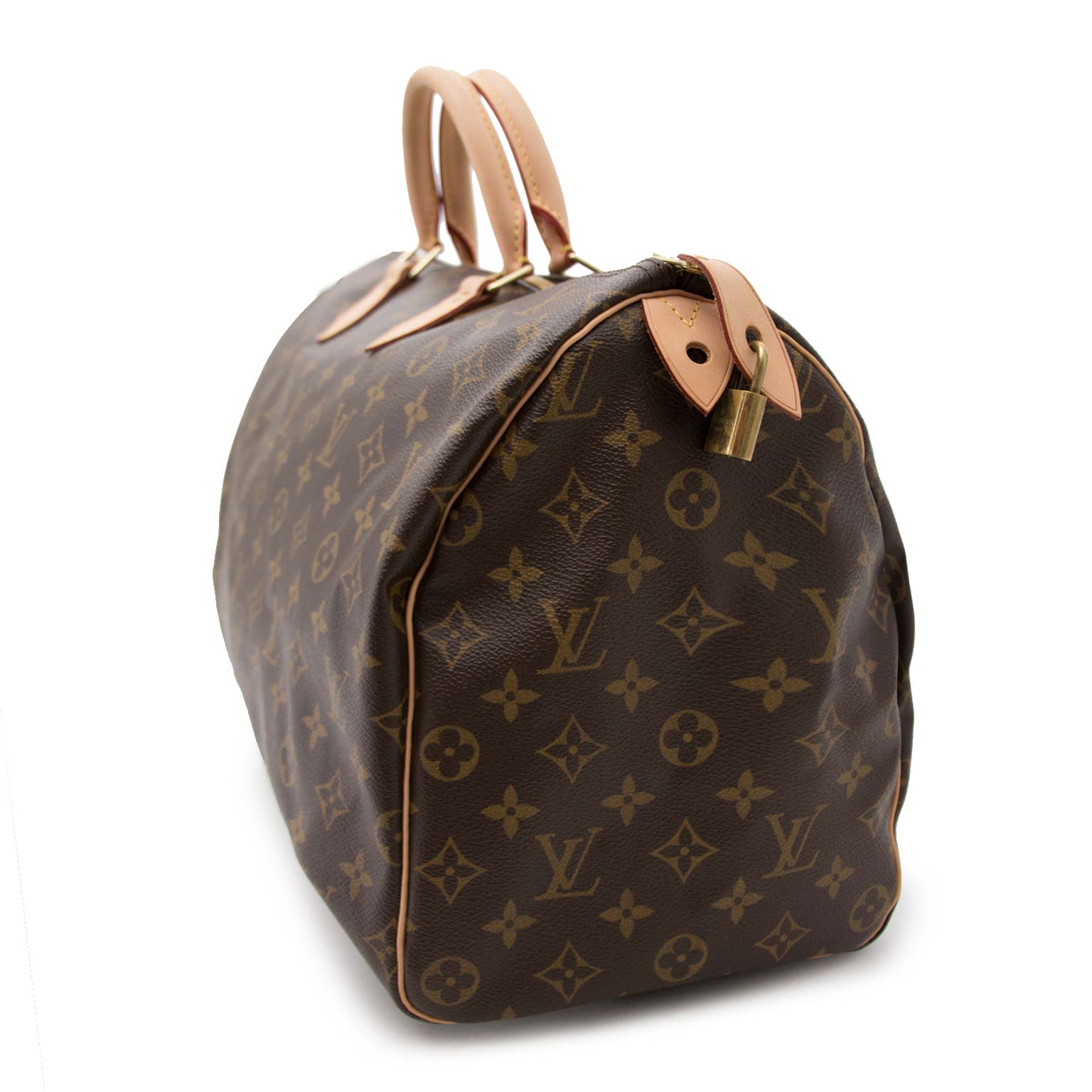 Labellov secondhand designer luxury for the best price
