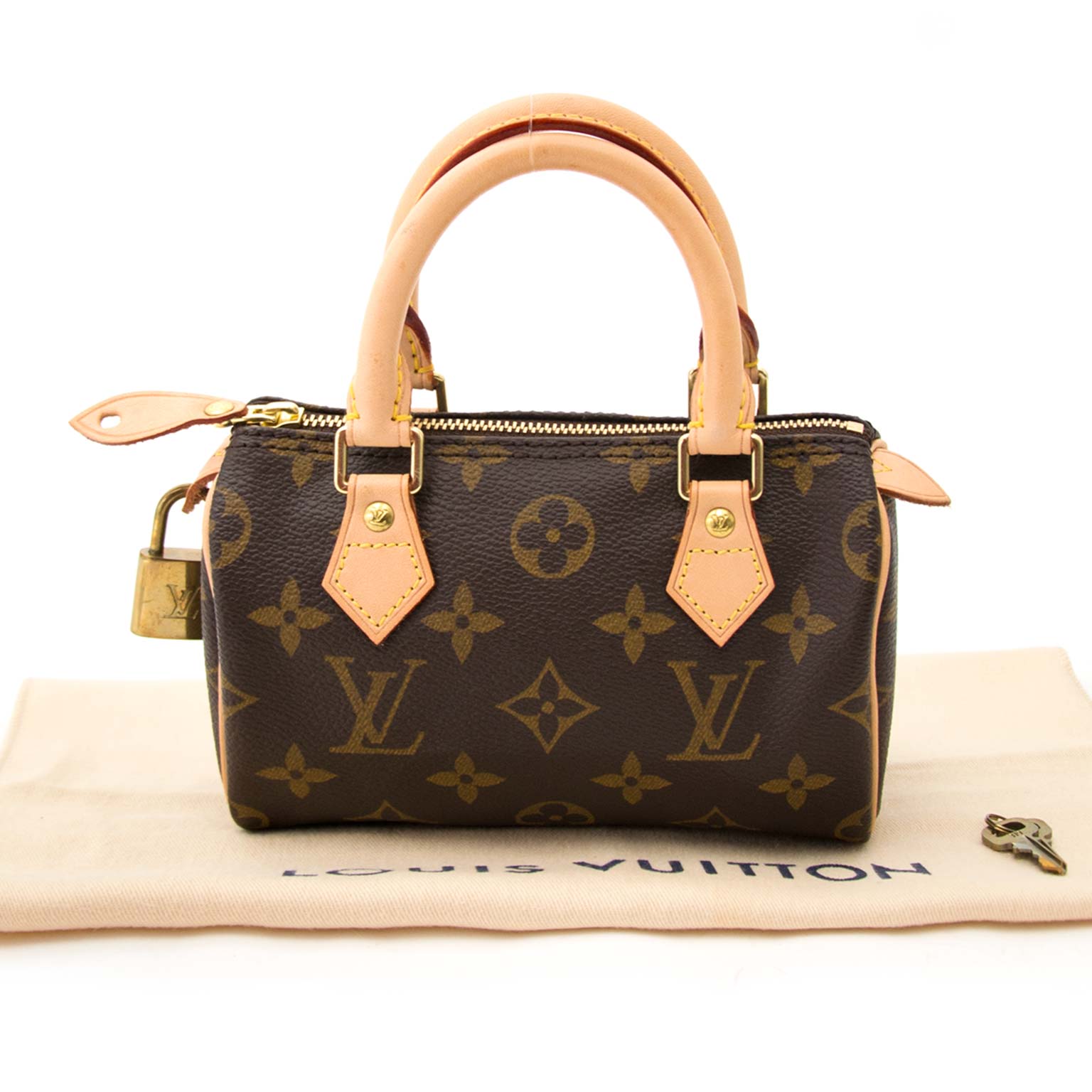 Louis Vuitton Mini HL NM for the best price available online at Labellov