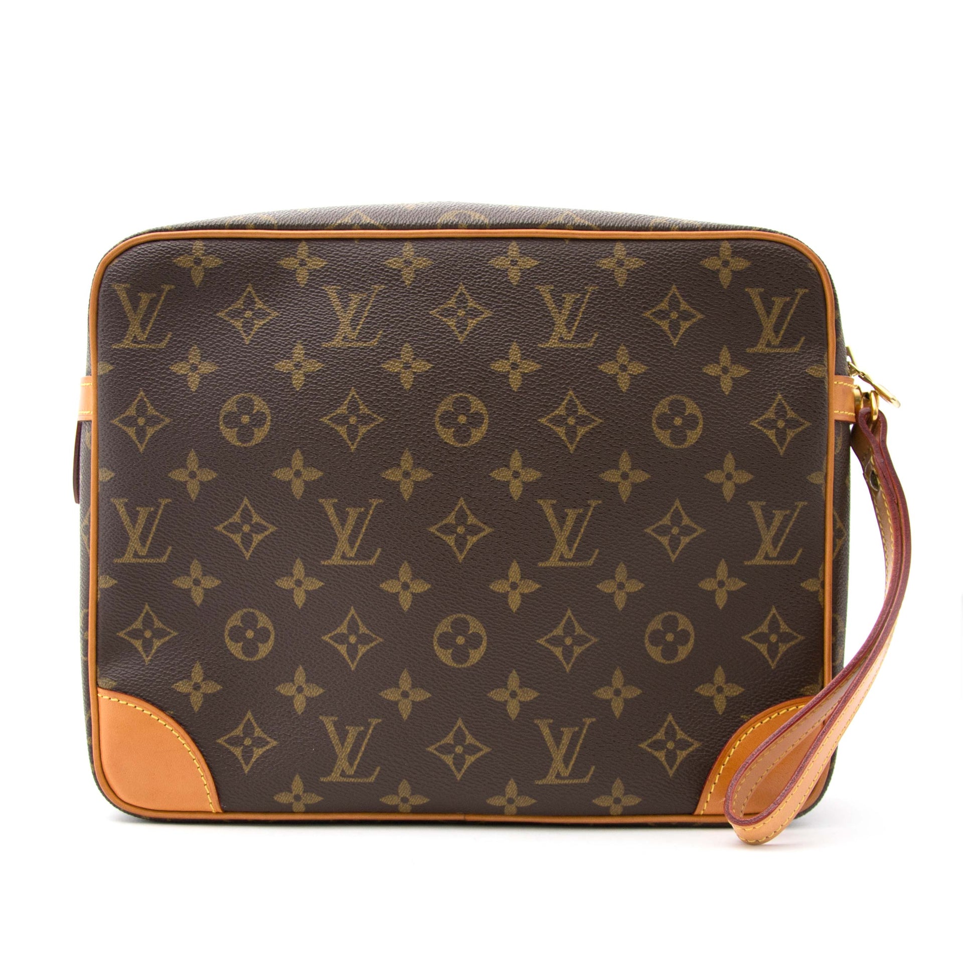 achter en ligne chez labellov.com for the best price louis vuitton trousse de toilette