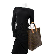 Buy now safe and secure authentic Louis Vuitton Sac Plat on www.labellov.com in Belgium at the best price.
