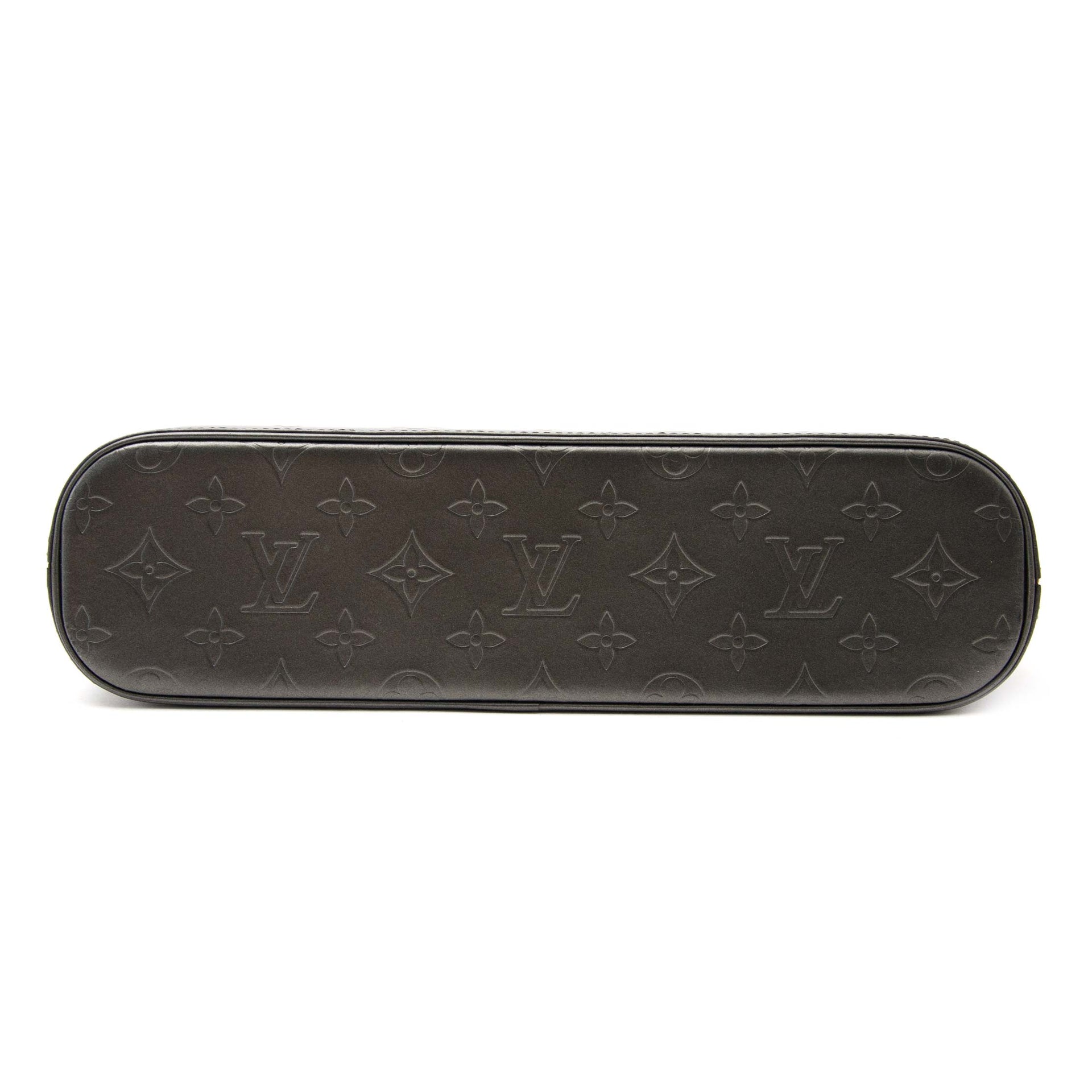 Louis Vuitton Metalgun Monogram Mat Alston Bag is now for sale in Antwerp Belgium at LabelLOV, one of the best webshops in the world when it comes to luxury and vintage items.