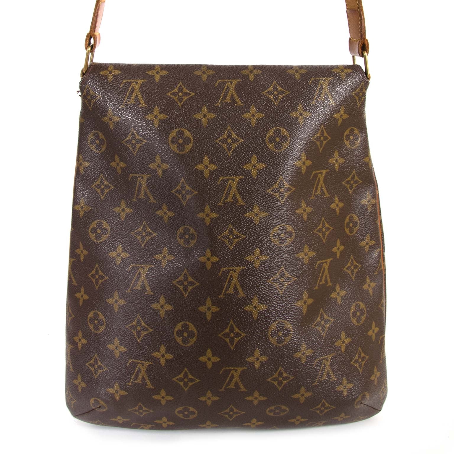 Louis Vuitton Musette Salsa Bag now for sale at labellov vintage fashion webshop belgium