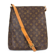 Louis Vuitton Musette Salsa Bag now for sale at labellov vintage fashion webshop belgium