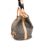 Op zoek naar modieuze designer handtassen zoals deze Louis Vuitton GLOEDNIEUW 'Neo Eden Peach' handtas, gloednieuwe tassen en vintage luxe tassen voor iedereen.