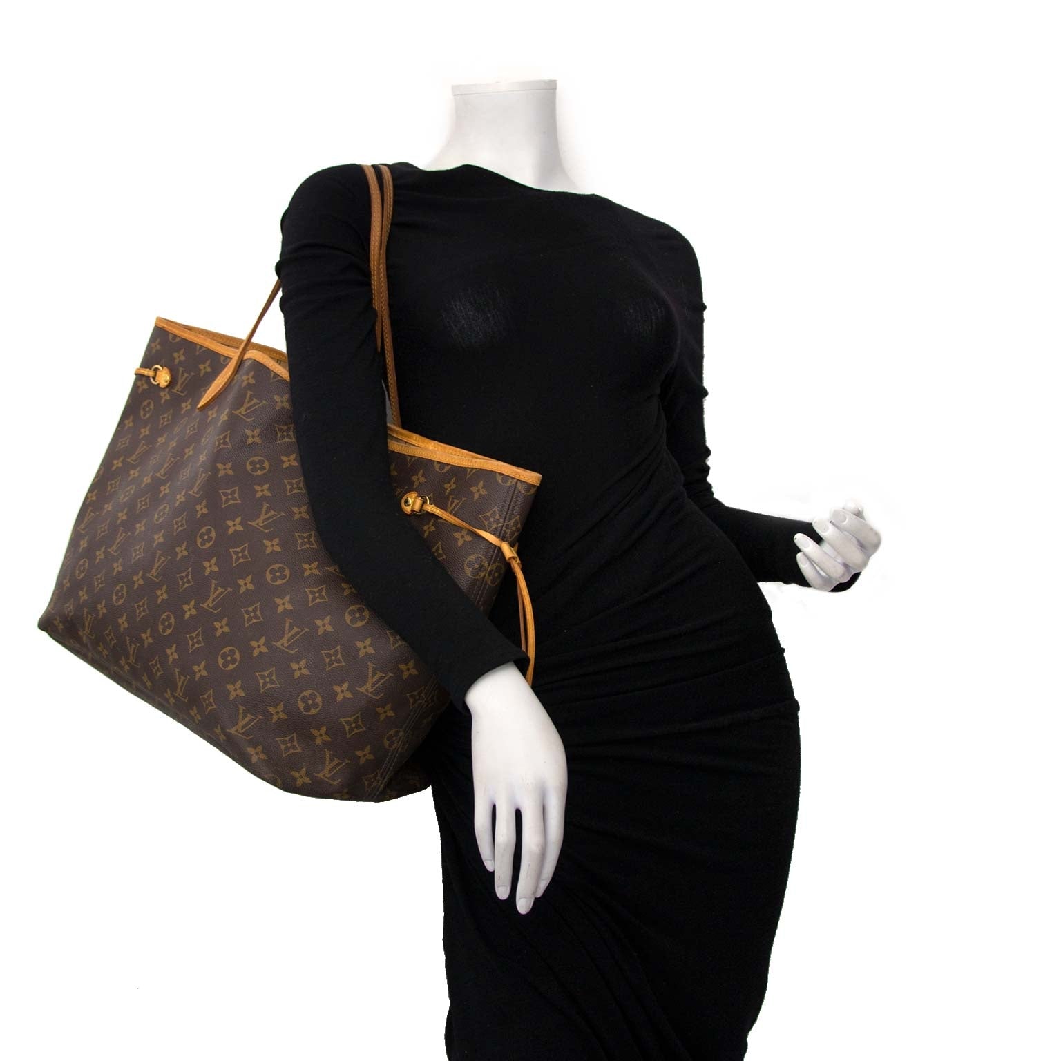 Koop online tweedehands authentieke Louis Vuitton handtassen bij labellov.