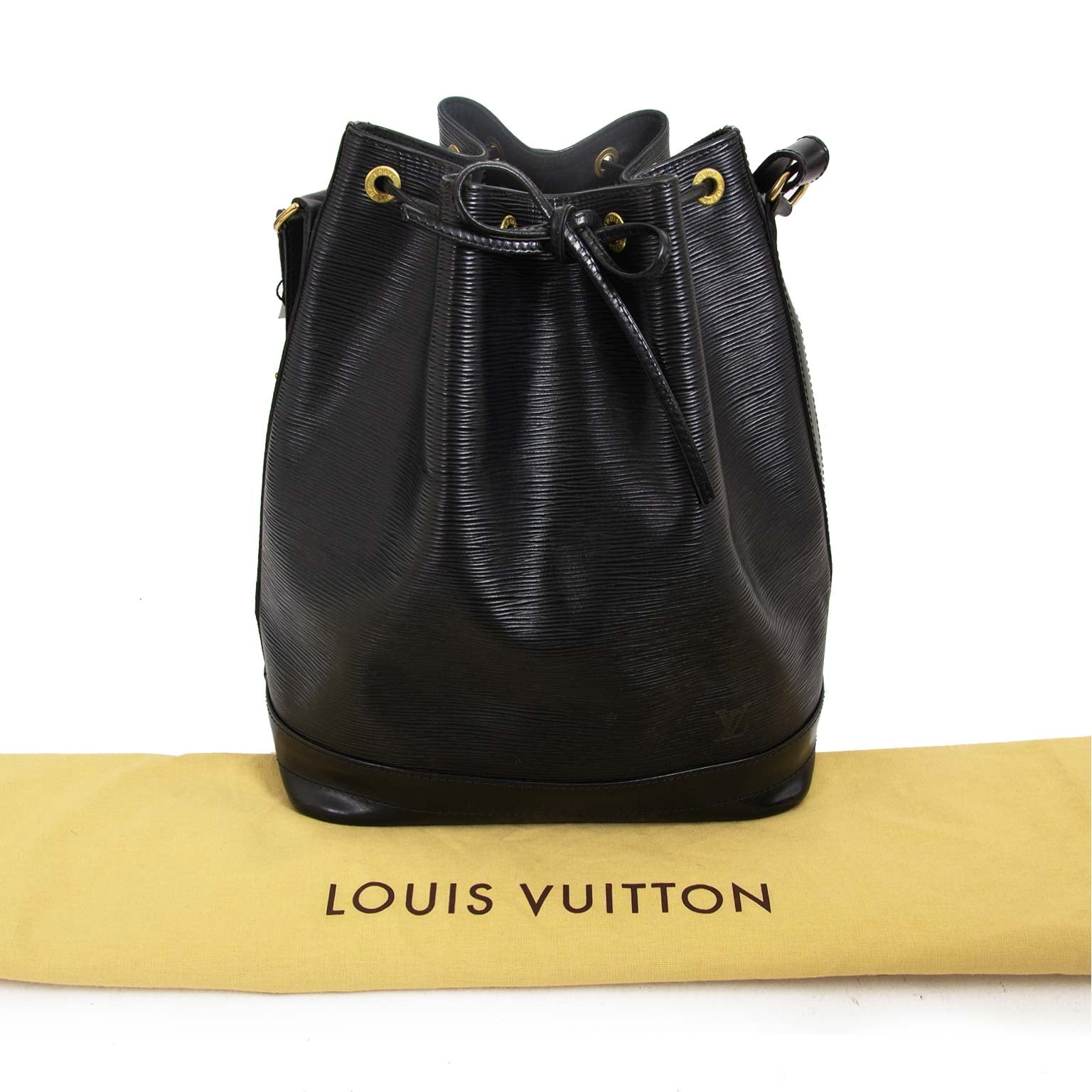 louis vuitton black epi leather noe bag now for sale at labellov vintage fashion webshop belgium