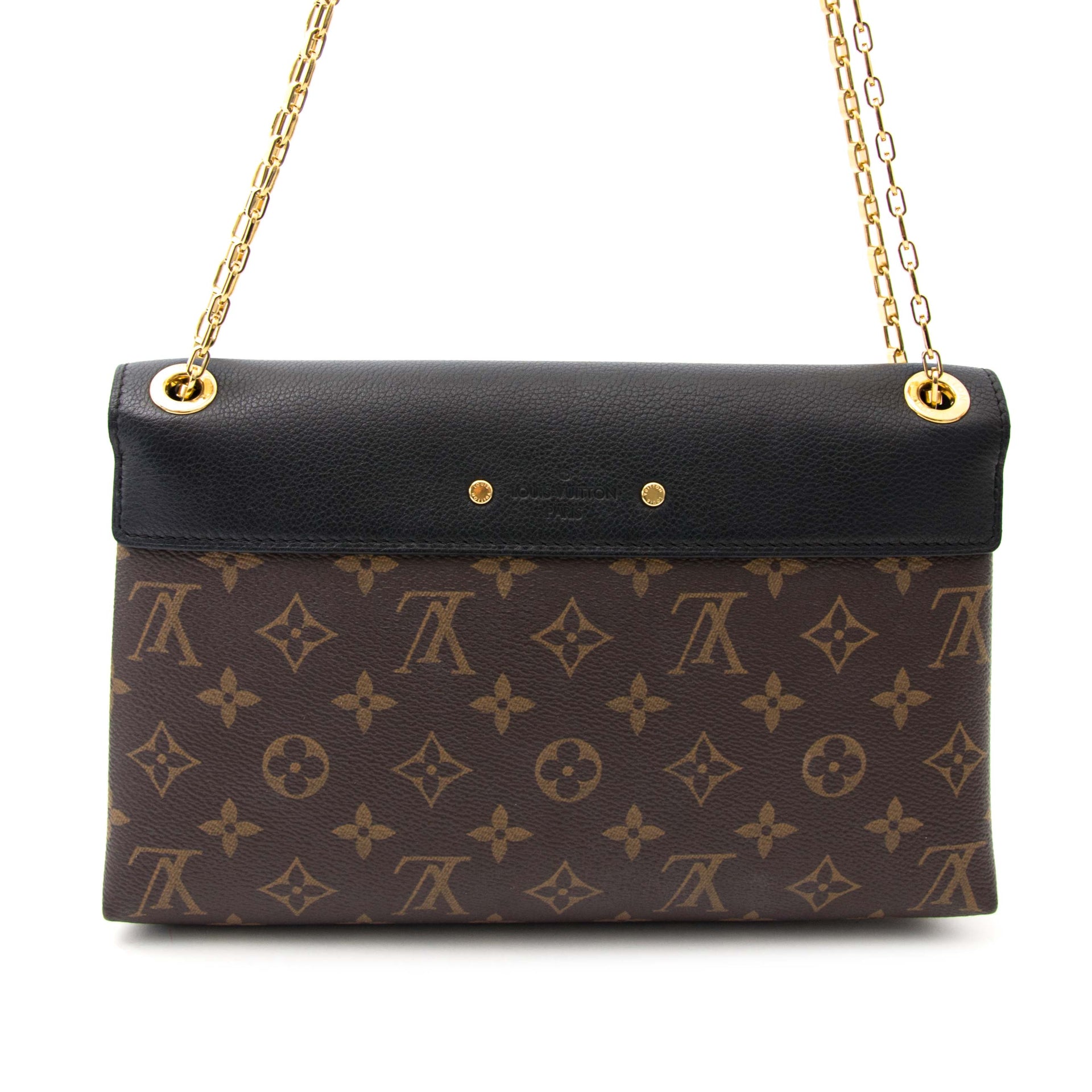 Achetez maintenant le Louis Vuitton Pallas Chain Monogram Canvas Bag en ligne www.labellov.com, des produits vintage et seconde main.