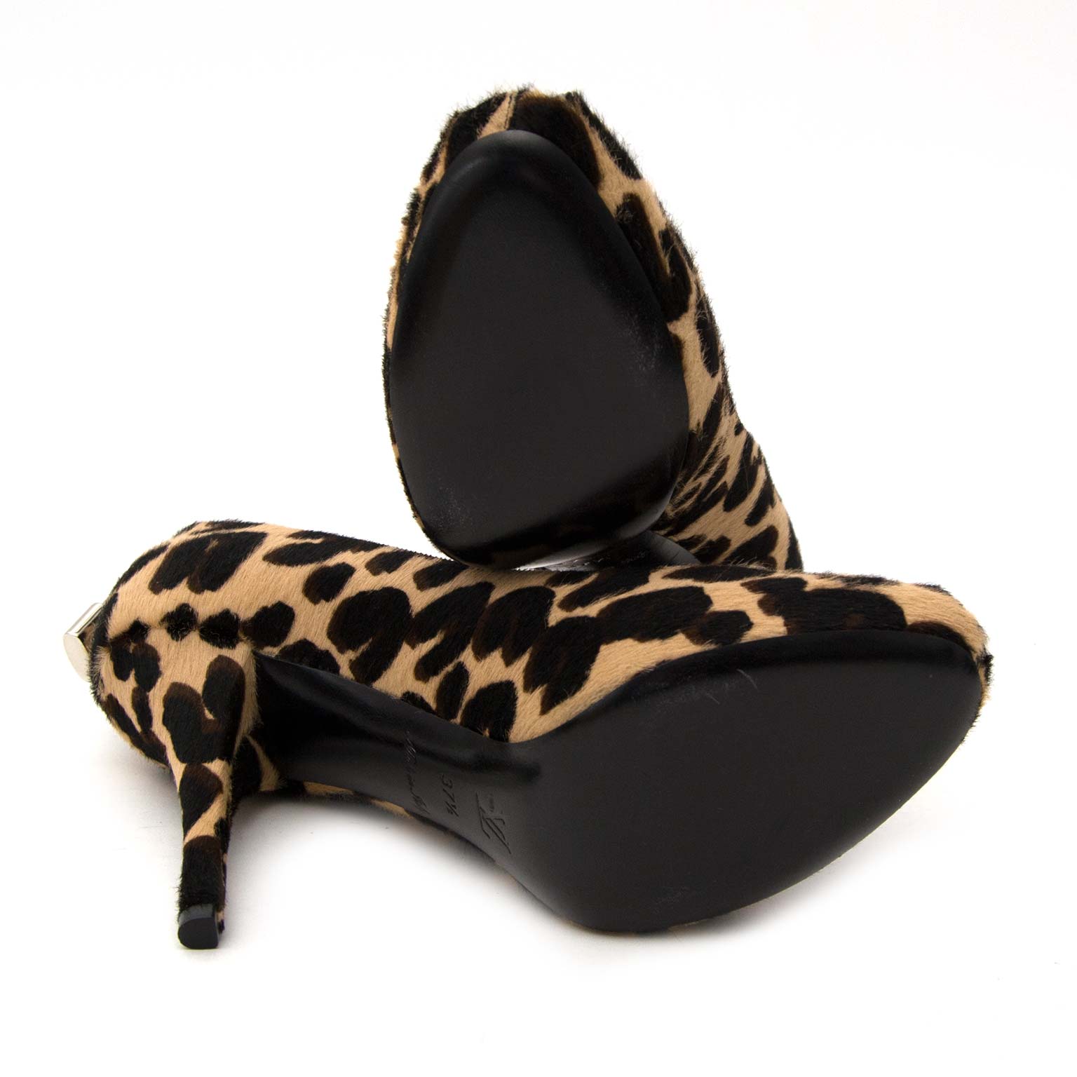 Te koop: Louis Vuitton 'Oh Really' Leopard Pony Hair Peep-toe Pumps