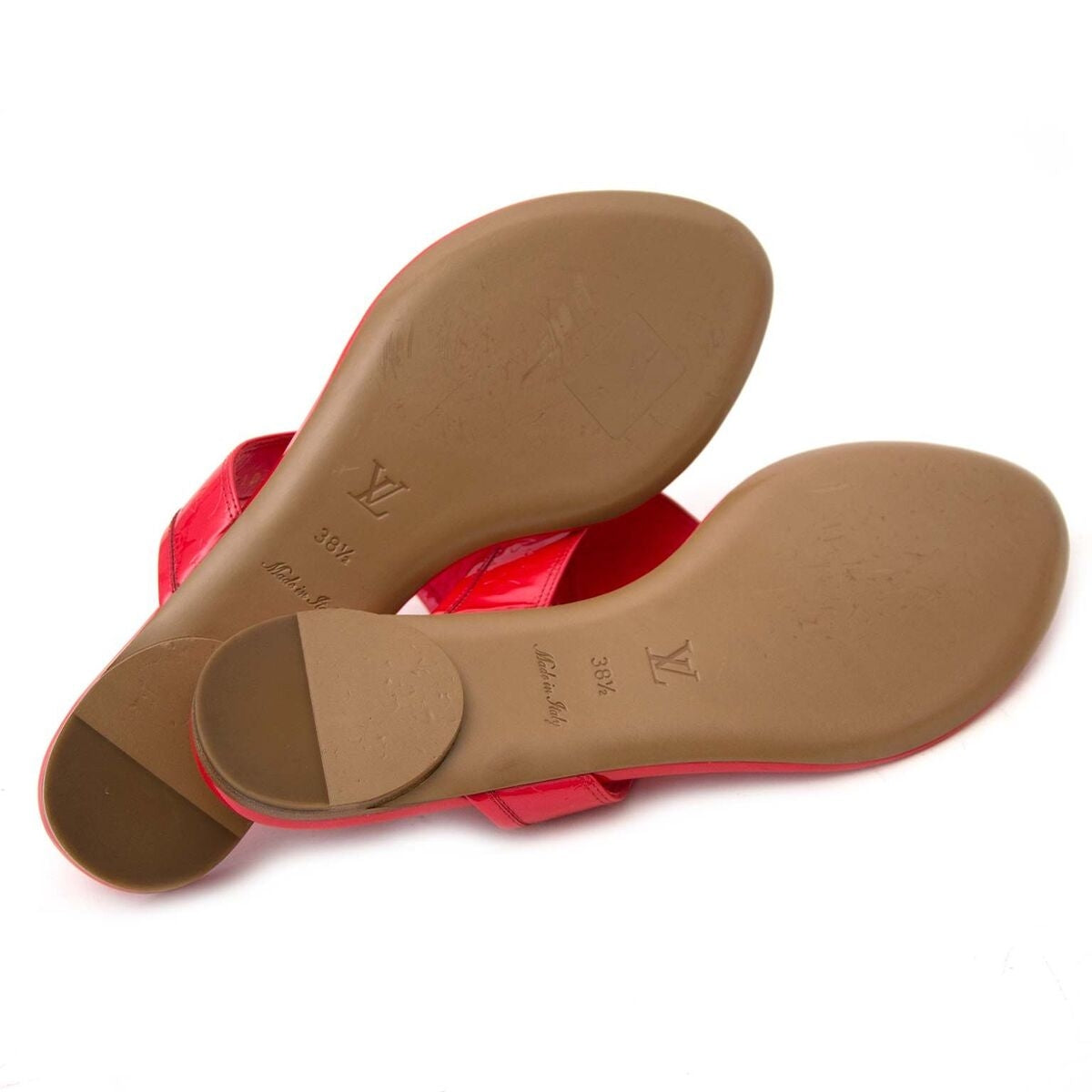 Koop authentieke tweedehands Louis Vuitton slippers aan een eerlijke prijs bij LabelLOV. Veilig online shoppen.