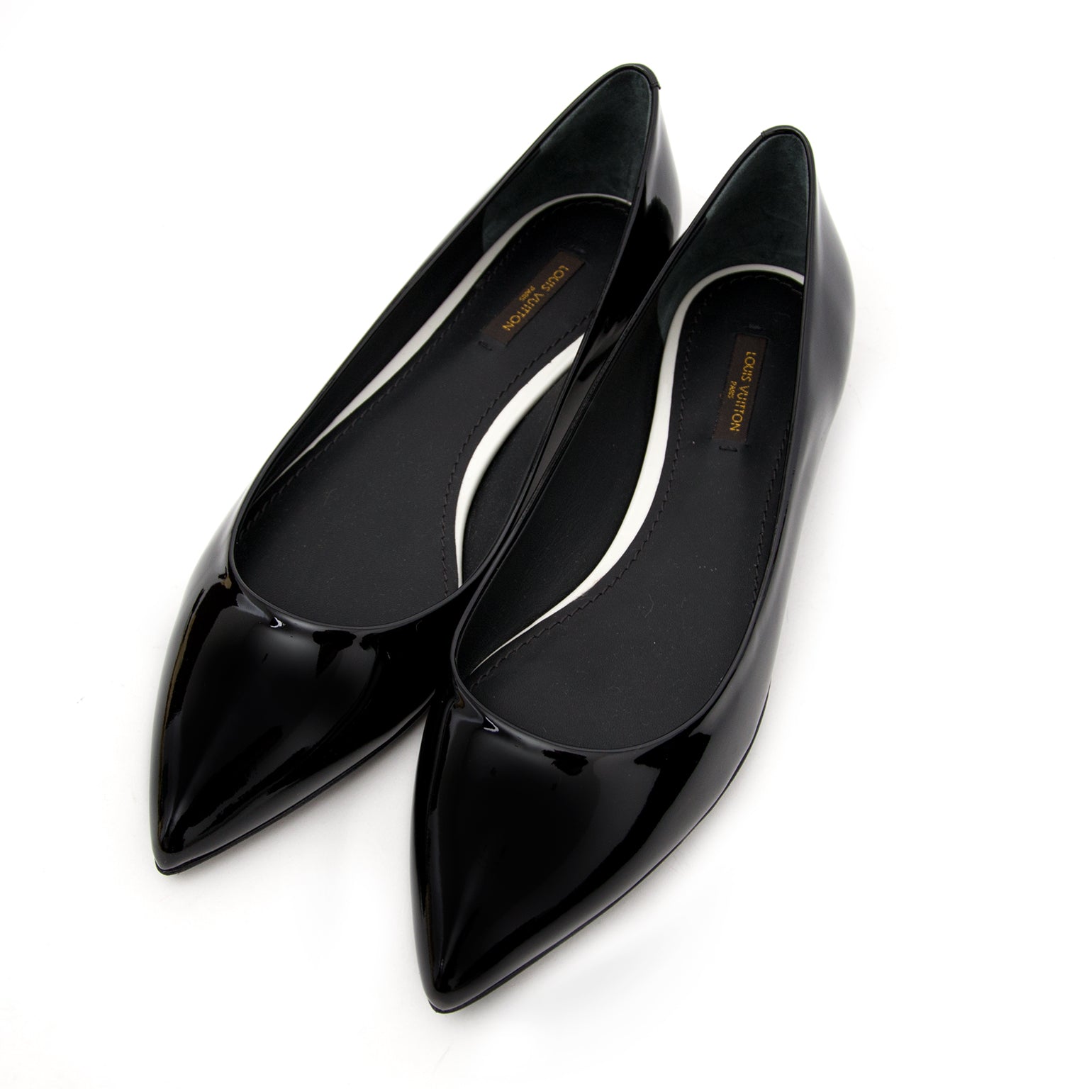 Acheter secur en ligne votre chaussures en cuir patent noir pour le meilleur prix avec Labellov