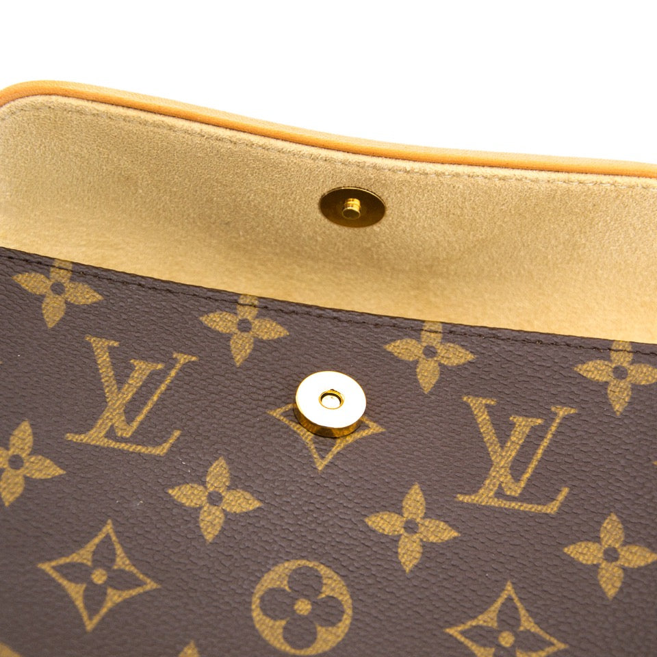 shop safe online at the best price Louis Vuitton Monogram Pochette Florentine
