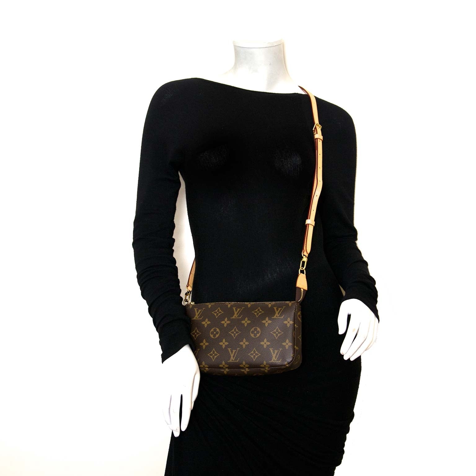 Louis Vuitton Monogram Pochette Accessoire + Strap