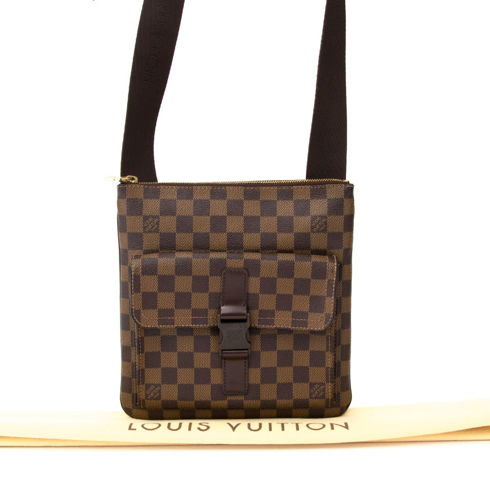 Authentic secondhand Louis Vuitton handbag good price safe online shopping Labellov webshop luxury brands shopping Antwerpen België fashion