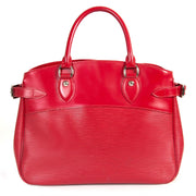 koop Louis Vuitton Passy Red Epi Leather bij labellov en betaal veilig online