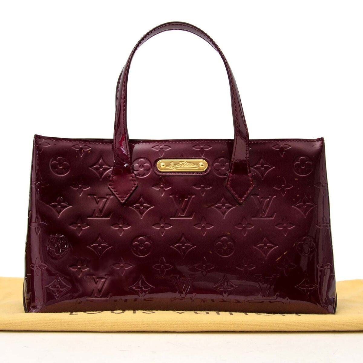 Koop en verkoop tweedehands authentieke luxe handtassen aan de juiste prijs bij labellov veilig shoppen vintage webshop in europe belgium antwerpen