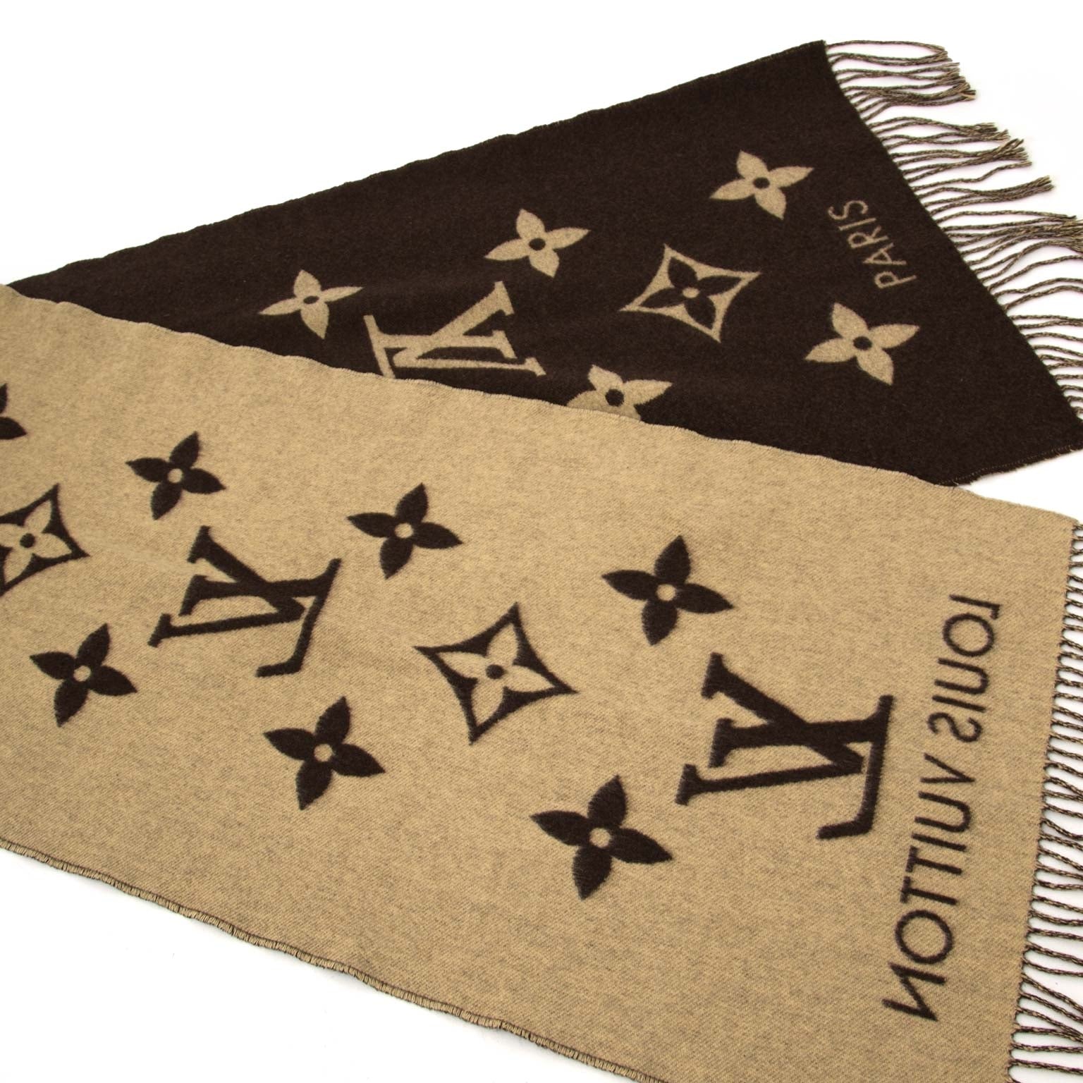 buy Louis Vuitton Cashmere Monogram Scarf at labellov for a good price