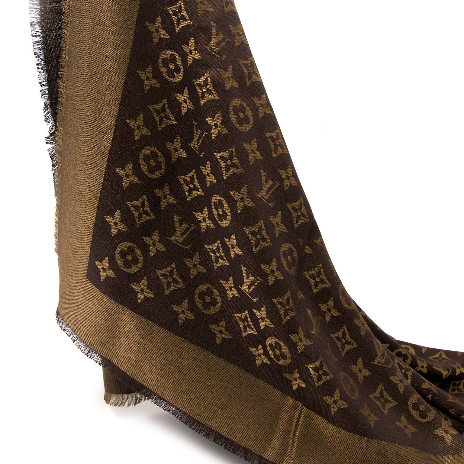 acheter en ligne pour le meilleur prix Louis Vuitton Brown and Gold Monogram Shine Shawl