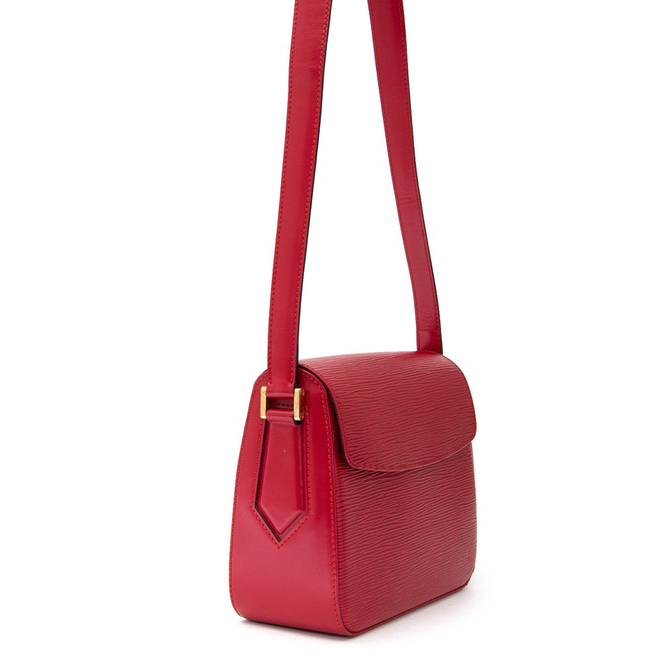 Authentieke tweedehands Louis Vuitton Epi Buci Box Bag juiste prijs veilig online winkelen Labellov webshop luxe merken winkelen Antwerpen België mode fashion