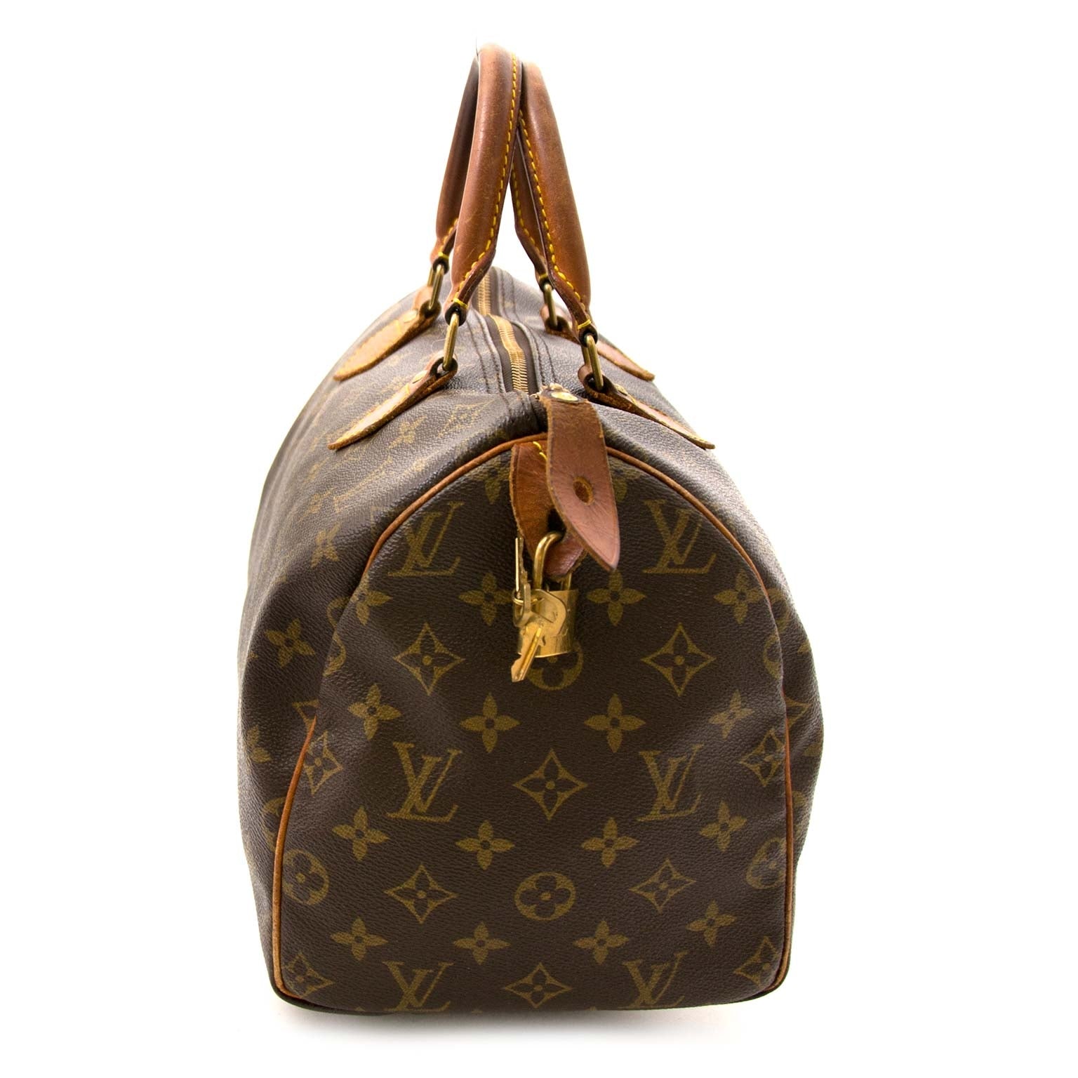 Louis vuitton monogram speedy now online at Labellov vintage fashion webshop