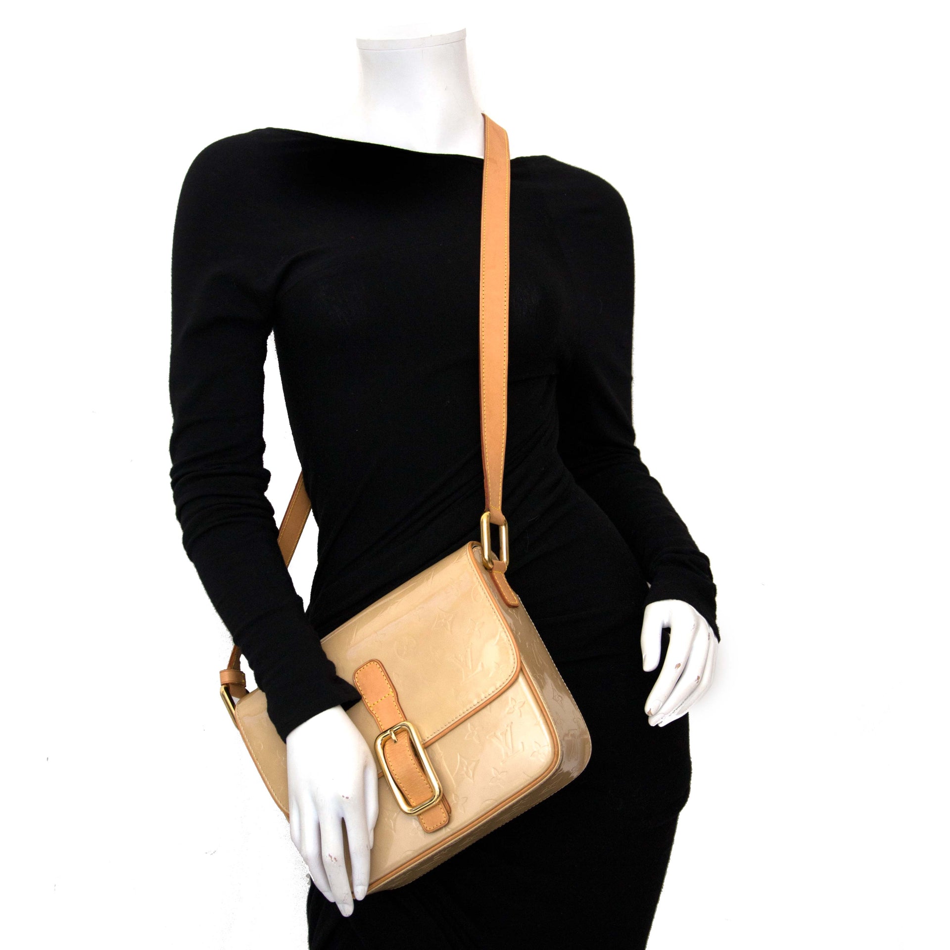 Acheter secur en ligne Louis Vuitton Christie Beige Vernis Cross-Body Bag