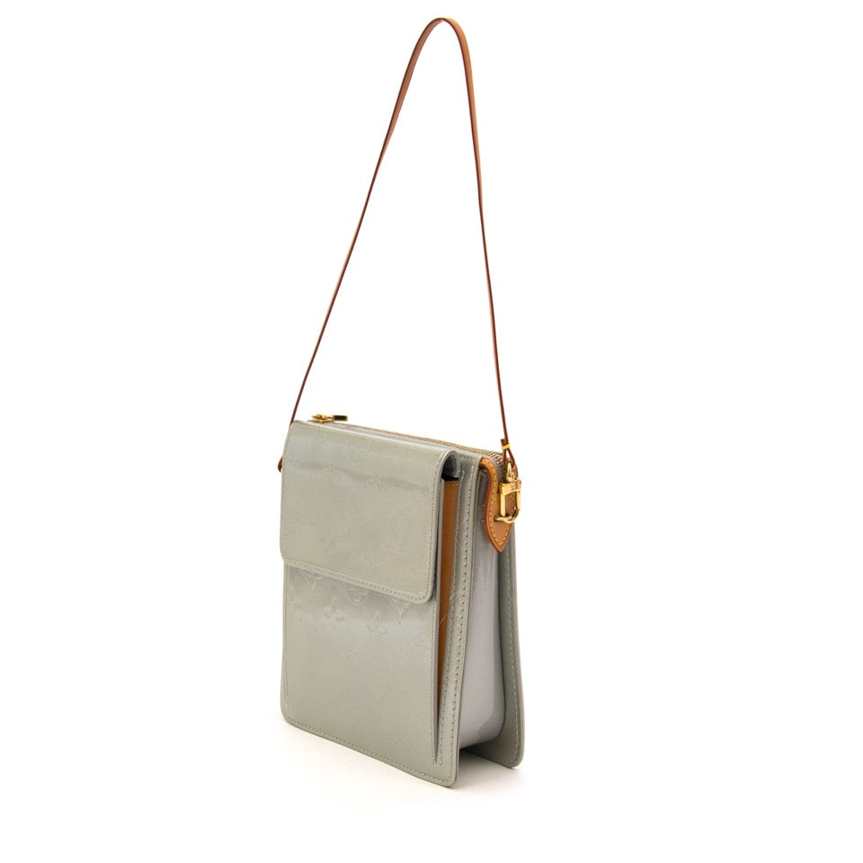 Acheter Louis Vuitton Mott Patent Leather Gris Monogram Handbag en ligne au LabelLOV. De façon sécurisée. Vintage, mode. Anvers, Belgique.