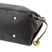Secondhand Louis Vuitton bags at Labellov. Safe online shopping at a fair price.