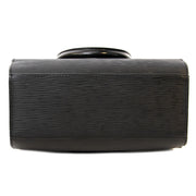 Buy and sell vintage handbags and fashion accessories at Labellov Antwerp. Koop en verkoop handtassen bij Labellov Antwerpen, webshop en winkel. Betaal veilig en eerlijk. Vente et achat de sac a mains vintage.