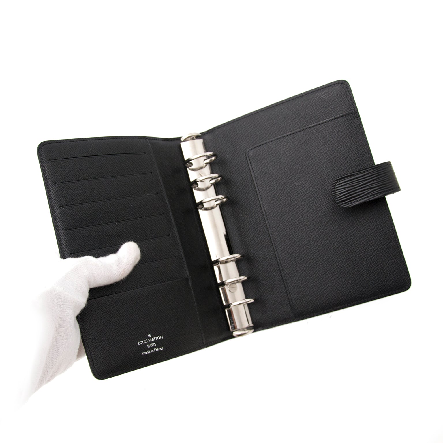 Looking for a Louis Vuitton Black Epi Couverture Agenda Fonctionnel MM?